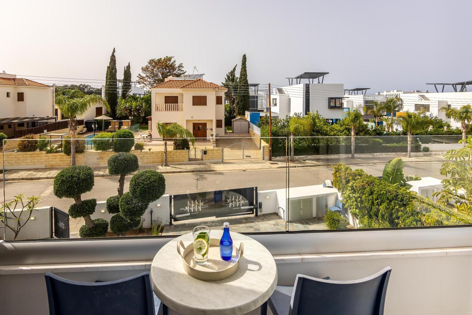 Villa Heaven 3 *
